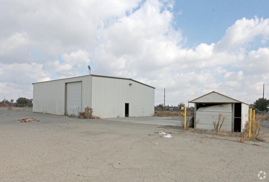 11280 10 1/2 Ave, Hanford, CA for sale - Building Photo - Image 3 of 20