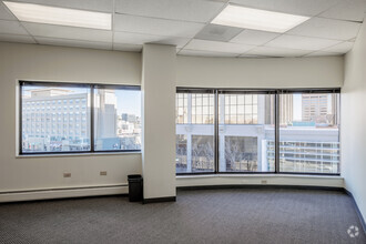 695 S Colorado Blvd, Denver, CO for lease Interior Photo- Image 2 of 4