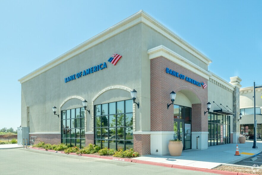 Bronze Star Dr, Woodland, CA for lease - Primary Photo - Image 1 of 4