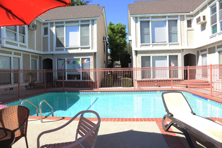 11747-11753 Moorpark St, Studio City, CA for sale - Building Photo - Image 3 of 19