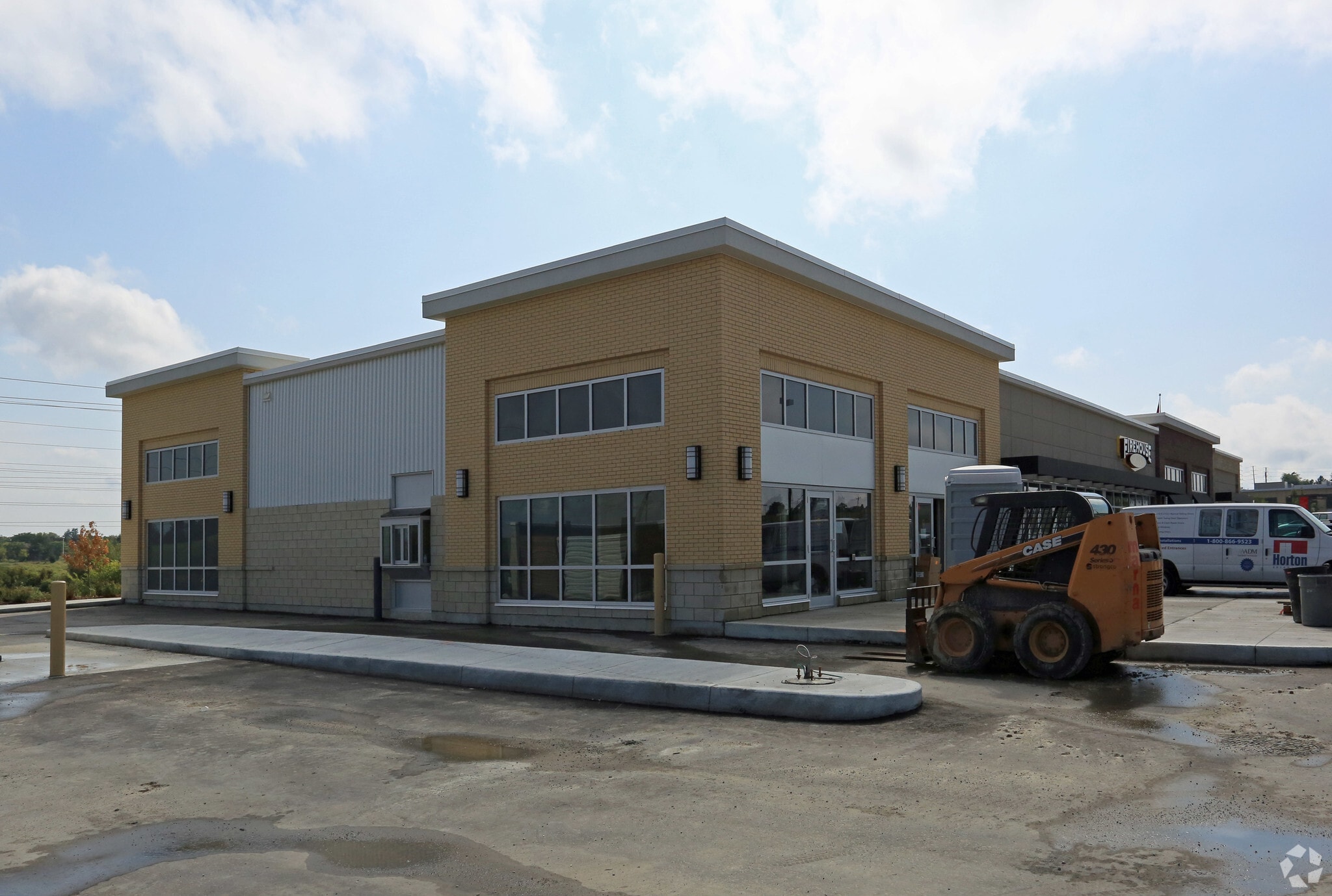 18401 Yonge St, East Gwillimbury, ON for sale Primary Photo- Image 1 of 1