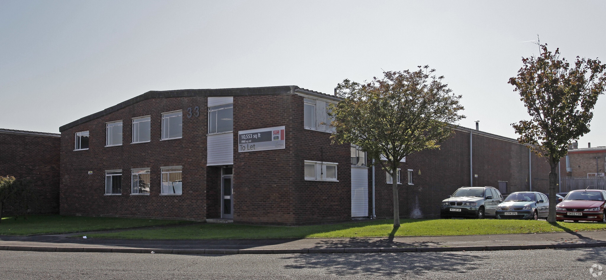 33-37 Bilton Way, Luton for sale Primary Photo- Image 1 of 1