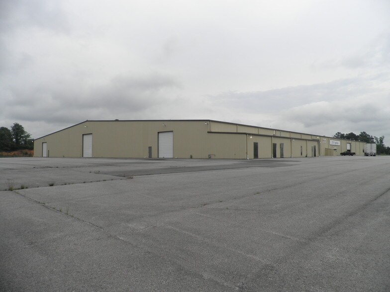 2117 Halifax Rd, Danville, VA 24540