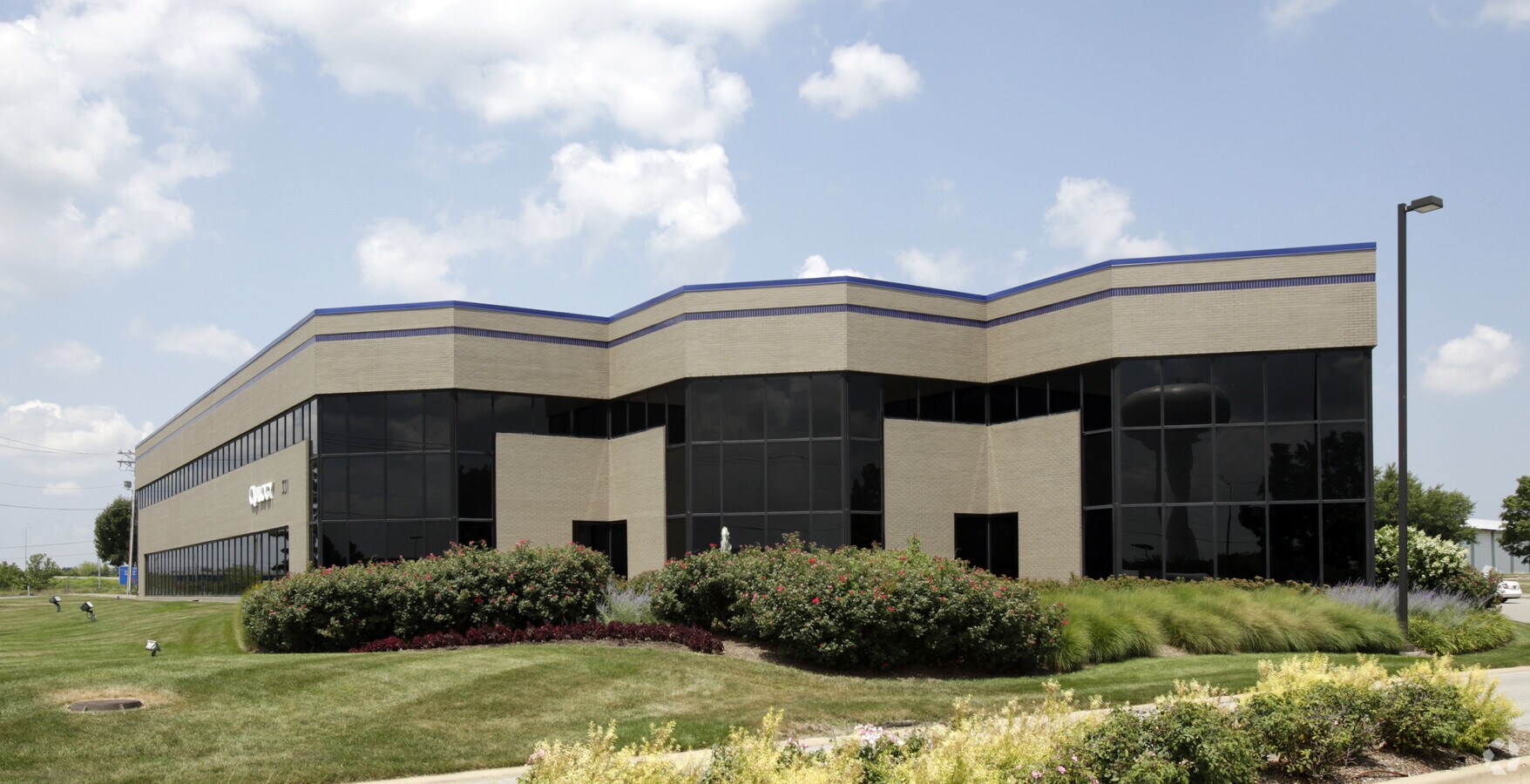 331 Salem Pl, Fairview Heights, IL 62208