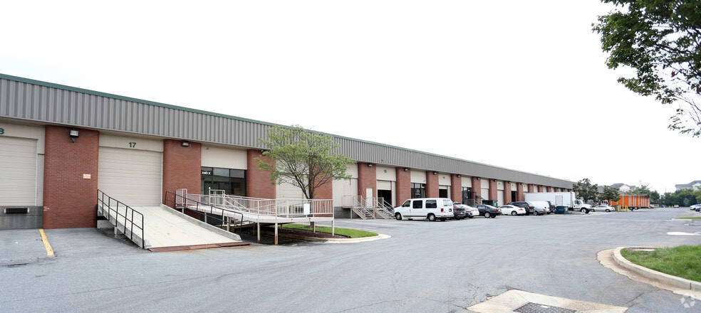3361 75th Ave, Landover, MD for lease - Primary Photo - Image 1 of 7
