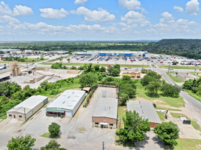 2704 Commerce St, Marble Falls, TX for lease Building Photo- Image 1 of 9