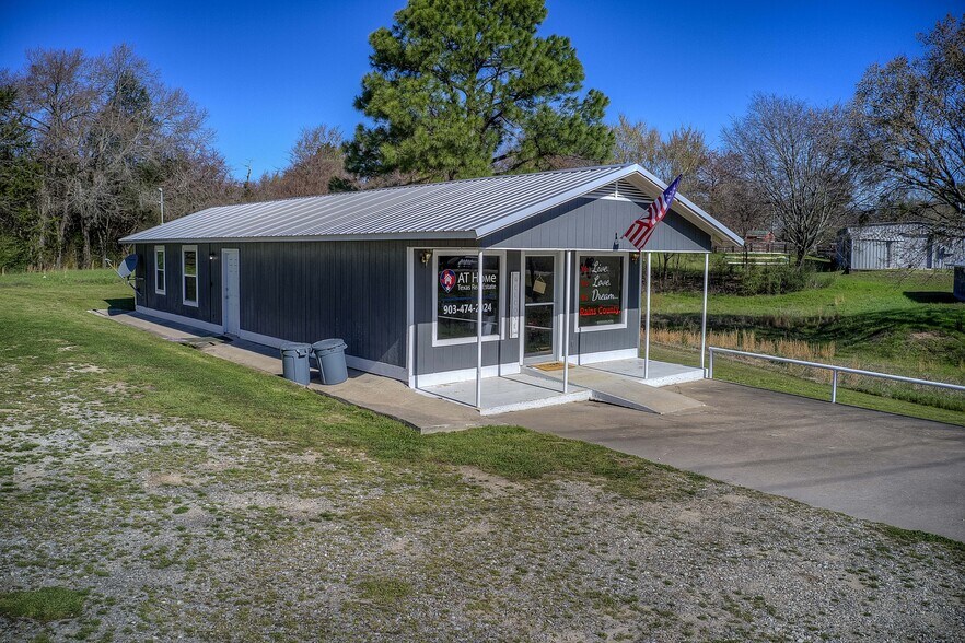 490 highway, Emory, TX for sale - Primary Photo - Image 1 of 1