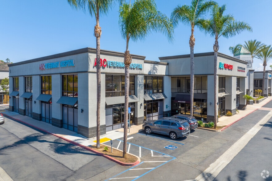 330 Rancheros Dr, San Marcos, CA for lease - Building Photo - Image 2 of 29