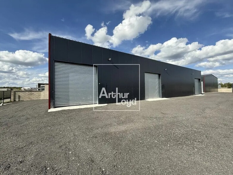 Flex in Saint-Germain-Laval for lease - Building Photo - Image 3 of 3