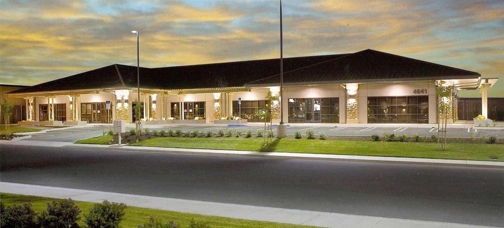 4641 Spyres Way, Modesto, CA for lease - Primary Photo - Image 1 of 5