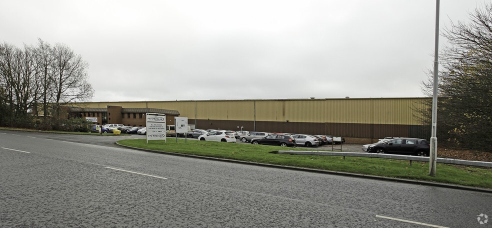 FIFE INDUSTRIAL INVESTMENT PORTFOLIO portfolio of 3 properties for sale on LoopNet.com - Building Photo - Image 1 of 2