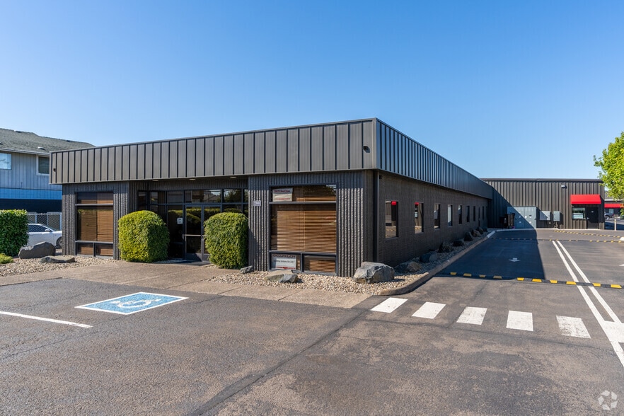 3400 Main St, Springfield, OR for lease - Building Photo - Image 1 of 6