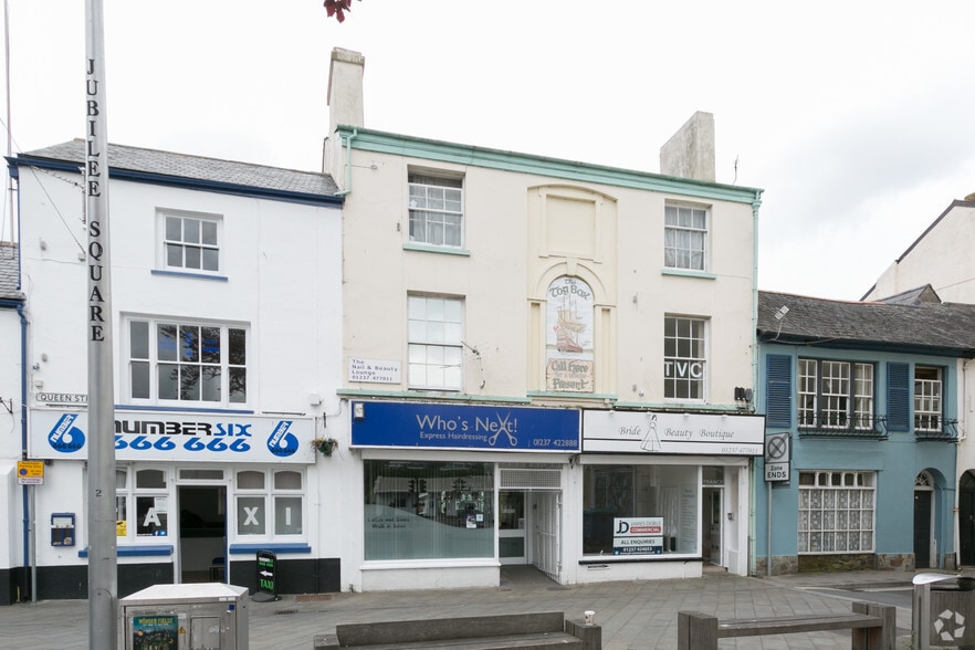 1 Queen St, Bideford for sale - Primary Photo - Image 1 of 1