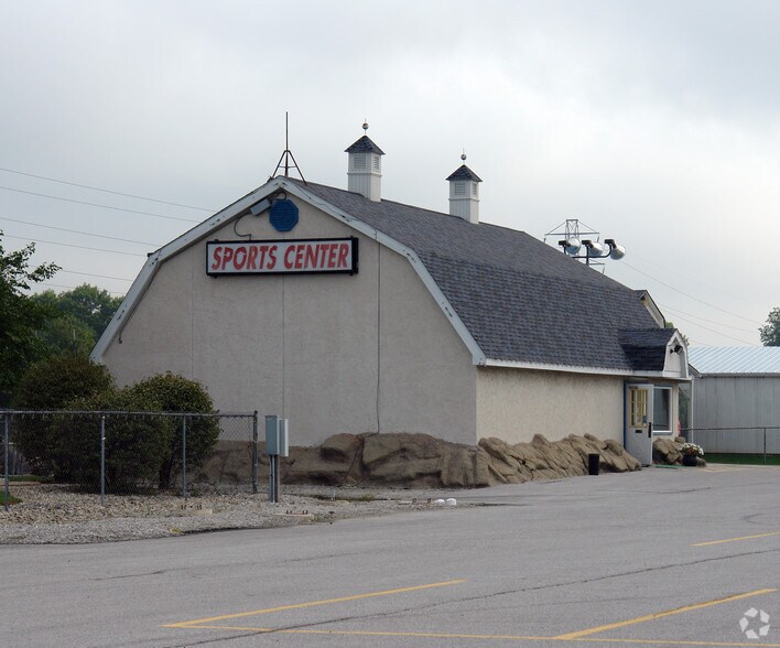 9116 Lima Rd, Fort Wayne, IN for sale - Building Photo - Image 1 of 1