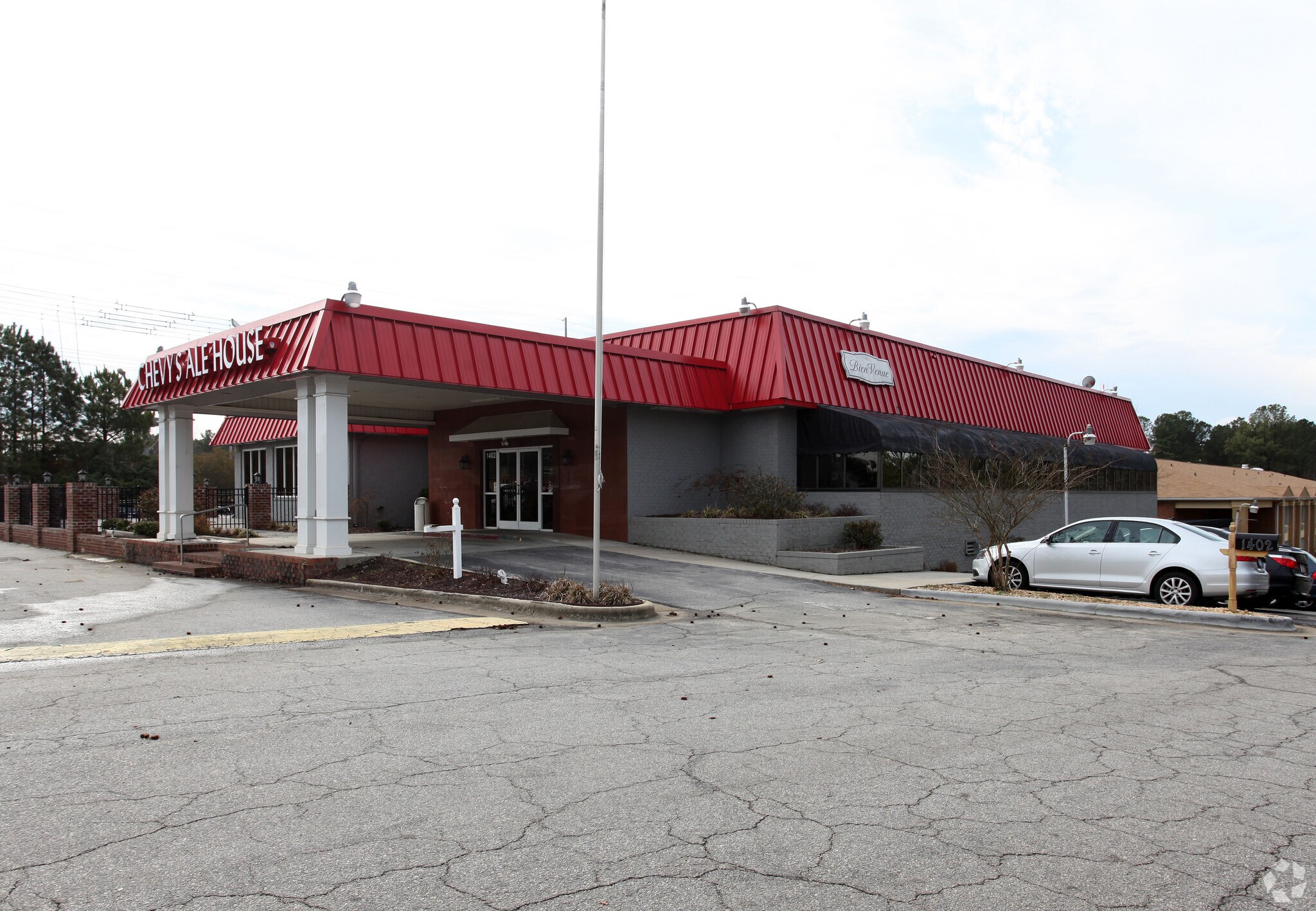 1402 E Williams St, Apex, NC for sale Building Photo- Image 1 of 1