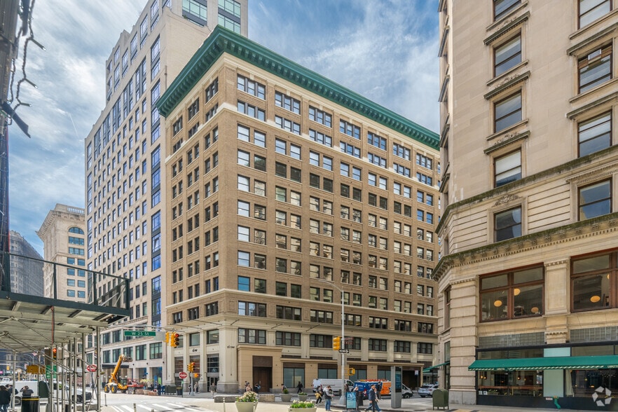 16 Madison Square W, New York, NY for lease - Building Photo - Image 2 of 5