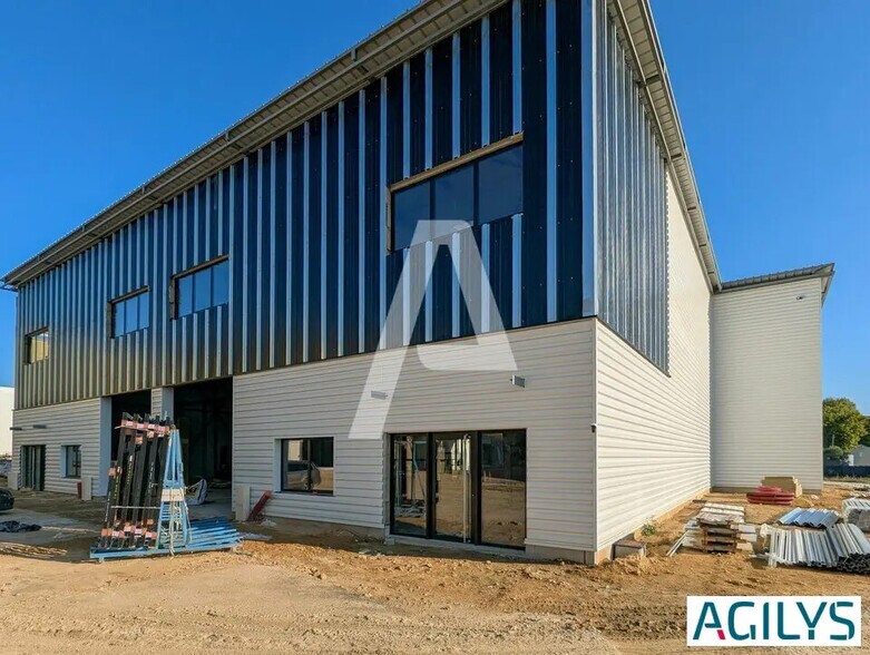 Flex in Ollainville for sale - Building Photo - Image 2 of 7