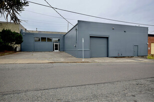 2801 SE 9th St, Portland OR - Warehouse