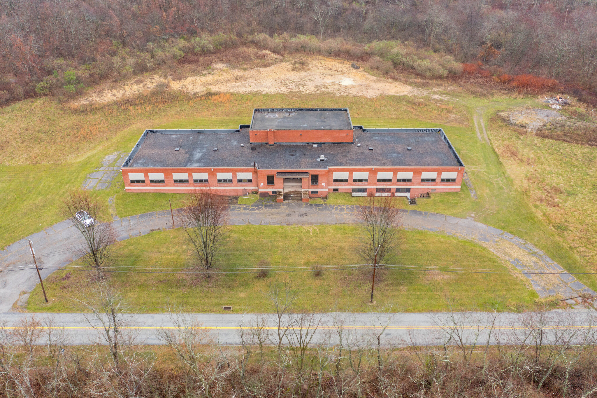 838 Joffre Cherry Valley Rd, Burgettstown, PA for sale Building Photo- Image 1 of 26