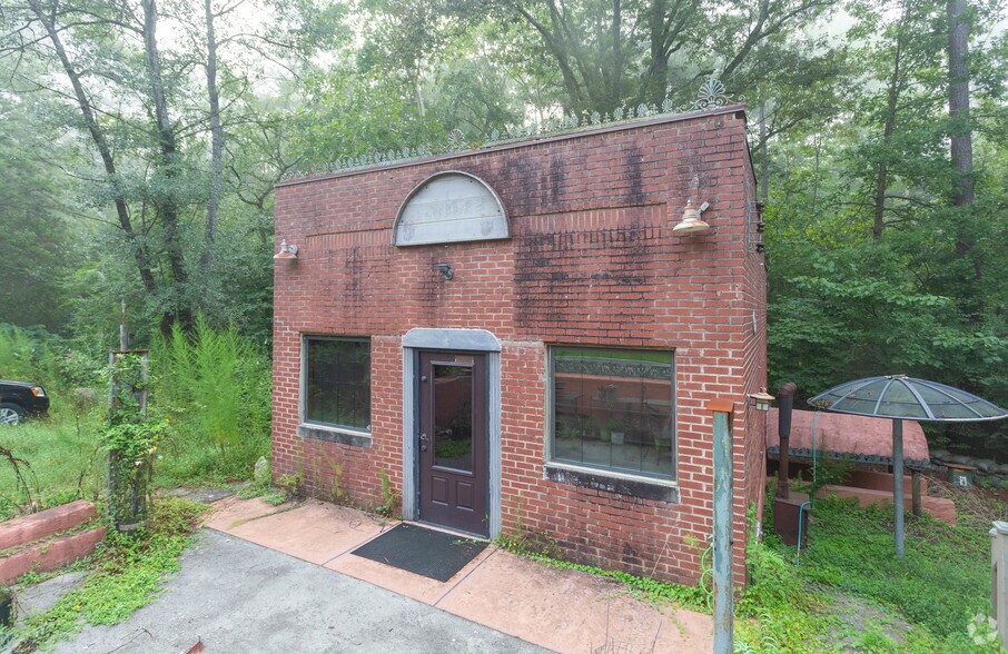 237 Center Grove Church Rd, Moncure, NC 27559