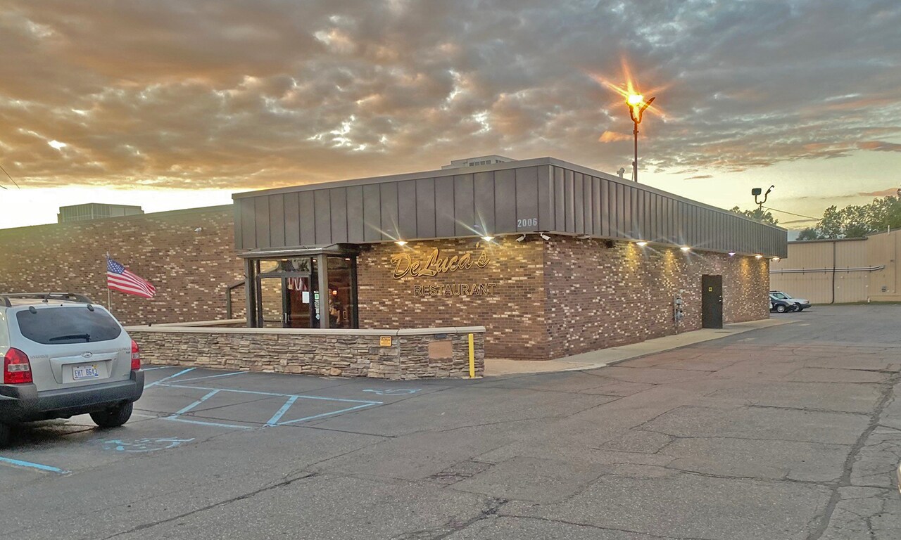 2006 W Willow St, Lansing, MI 48917 Deluca's Restaurant