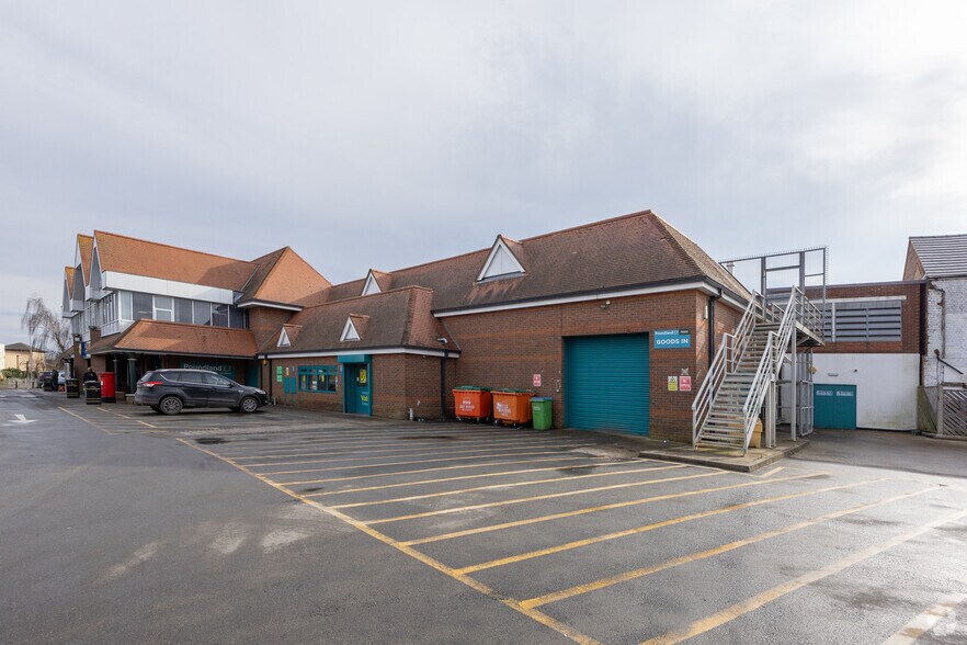 12-18 Winsover Rd, Spalding for lease - Building Photo - Image 2 of 2