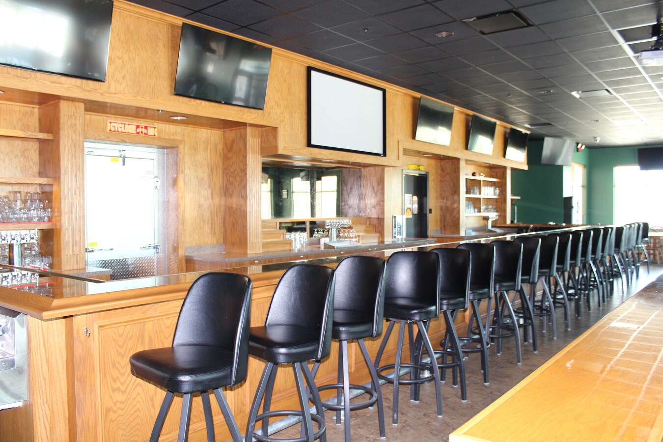 5200 Fountains Dr NE, Cedar Rapids, IA 52411