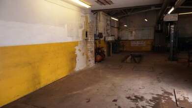 6 Dore Rd, Leicester for lease Interior Photo- Image 1 of 4