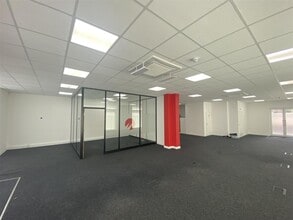 Plough Way, London for lease Interior Photo- Image 2 of 2