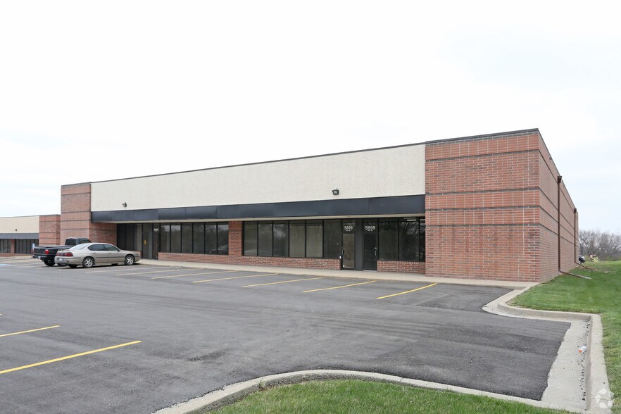 5899 Raytown Rd, Raytown, MO for sale - Primary Photo - Image 1 of 1