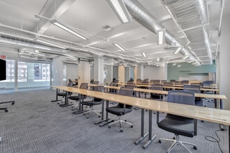 112 N Central Ave, Phoenix, AZ for lease Interior Photo- Image 1 of 10