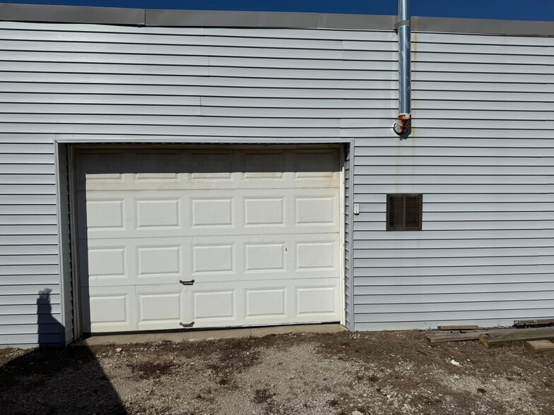 1001 IL Route 22, Fox River Grove, IL for lease - Building Photo - Image 2 of 4