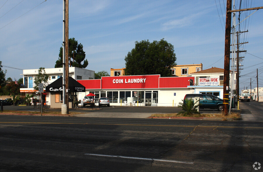 1574-1576 Hornblend St, San Diego, CA for sale - Building Photo - Image 2 of 4