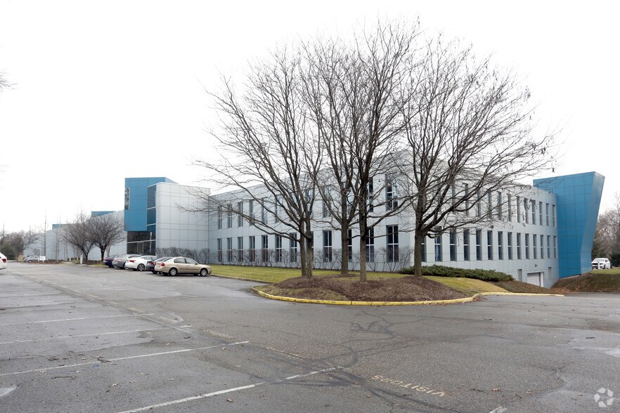 1255 Broad St, Clifton, NJ 07013