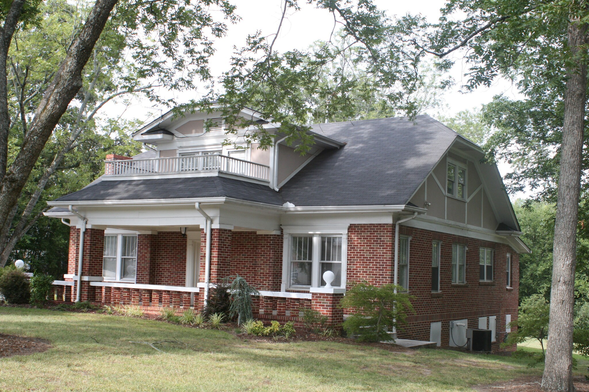 35 First St, Hoschton, GA for sale Primary Photo- Image 1 of 1