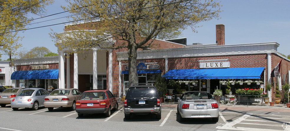 166 Main St, Old Saybrook, CT for lease - Primary Photo - Image 1 of 1