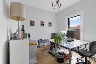 342 Rue Sherbrooke E, Montréal, QC for lease Building Photo- Image 1 of 4