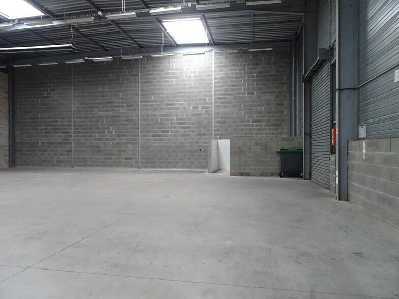 Flex in Toulouse for lease - Interior Photo - Image 2 of 9
