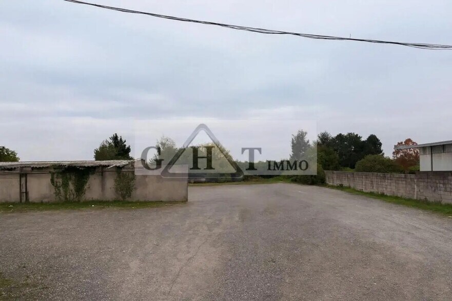 Land in Linas for sale - Building Photo - Image 2 of 4