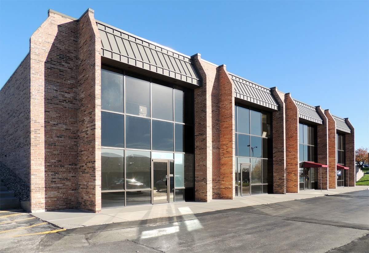 10828 John Galt Blvd, Omaha, NE for lease Primary Photo- Image 1 of 3