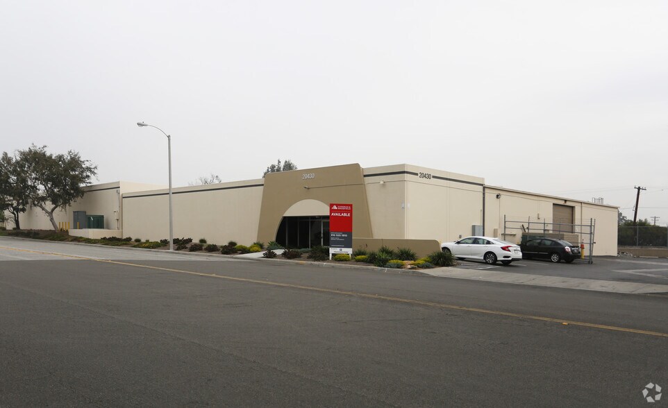 20430 Tillman Ave, Carson, CA for lease - Building Photo - Image 1 of 3
