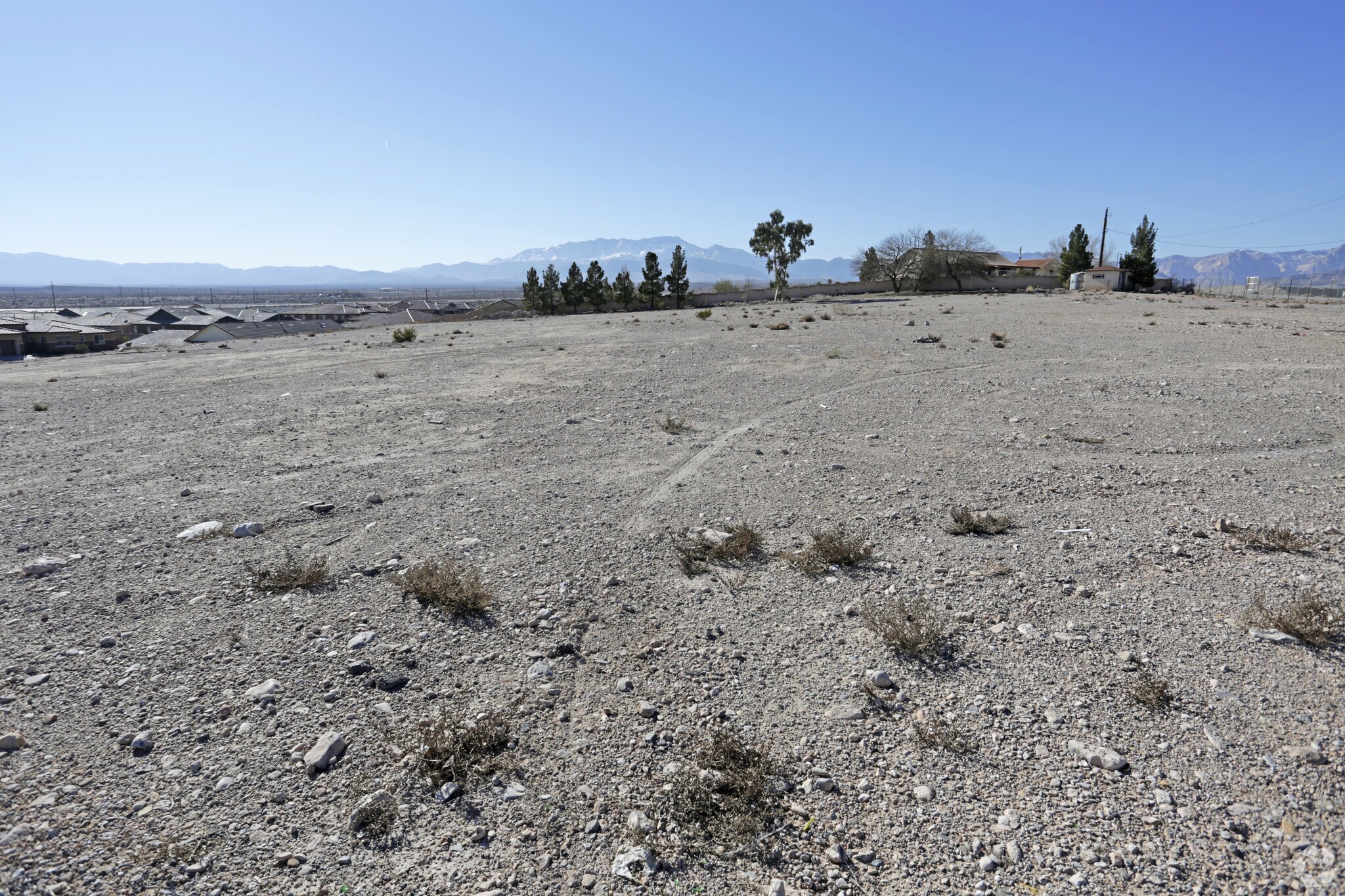 9725 W Pebble Rd, Las Vegas, NV for sale Primary Photo- Image 1 of 1