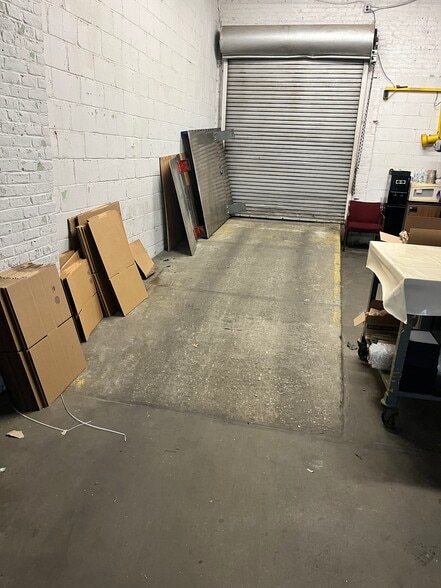 65 E 2nd St, Mineola, NY for lease - Building Photo - Image 3 of 7