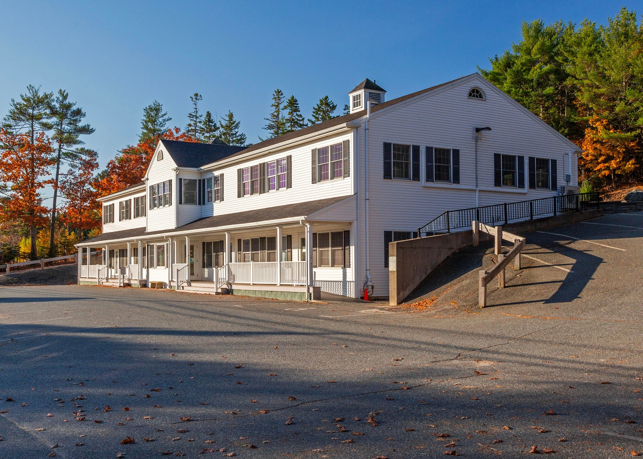 1049 Main St, Mount Desert, ME for sale Building Photo- Image 1 of 10