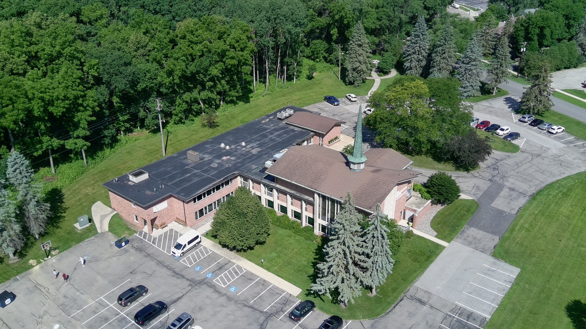 974 Skyline Dr SW, Rochester, MN for lease Interior Photo- Image 1 of 6