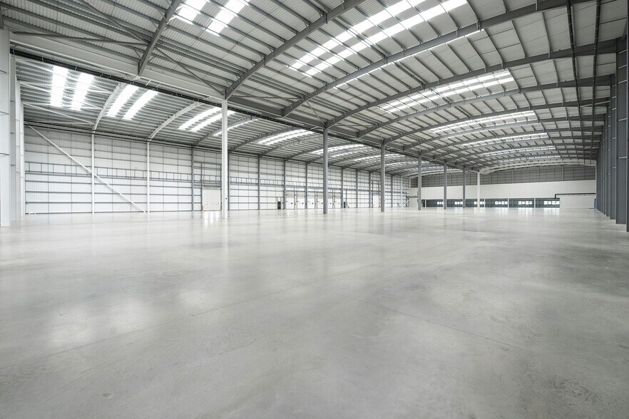 Aveling Way, Worksop for lease - Building Photo - Image 3 of 5