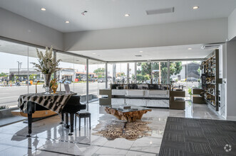 565 N Tustin St, Orange, CA for lease Interior Photo- Image 1 of 27