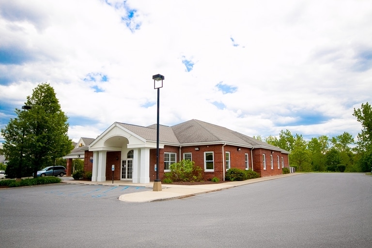 708 Dutchess Tpke, Poughkeepsie, NY for sale - Primary Photo - Image 1 of 1