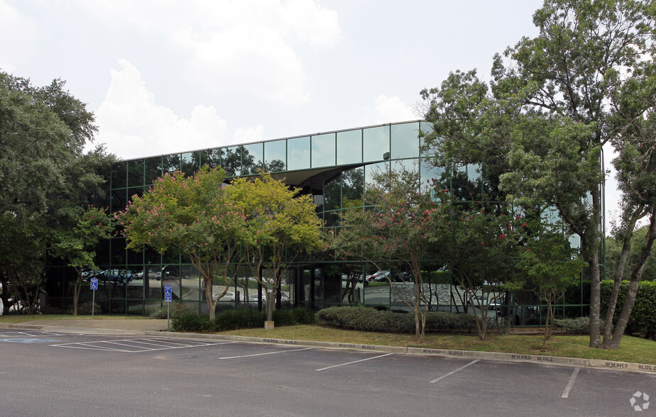 4242 Medical Dr, San Antonio, TX for lease - Building Photo - Image 2 of 3