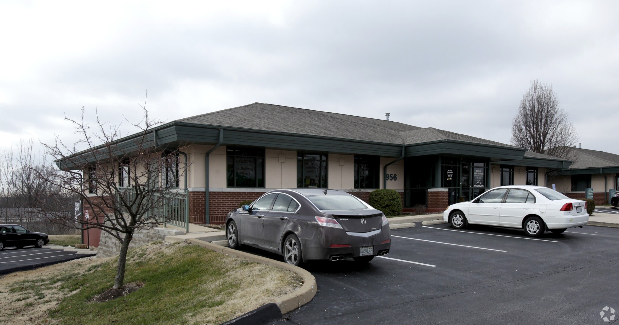 956-964 Kehrs Mill Rd, Ballwin, MO for sale Primary Photo- Image 1 of 1